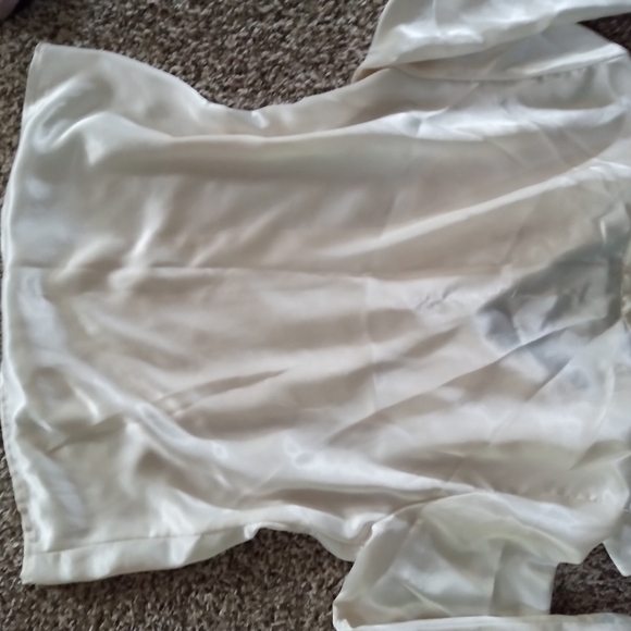 Women's Josephine Chaus blouse - Picture 8 of 10